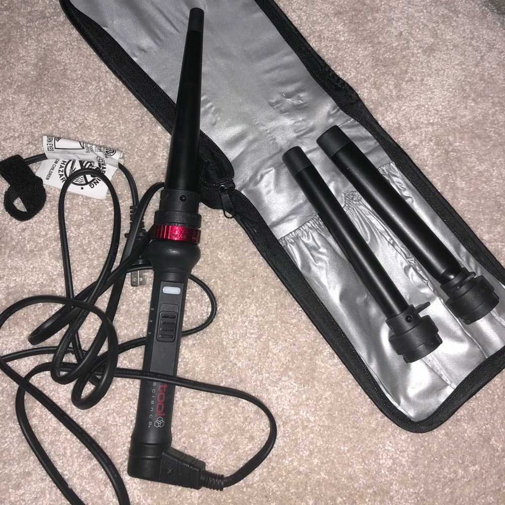 3 PIECE curling wand!